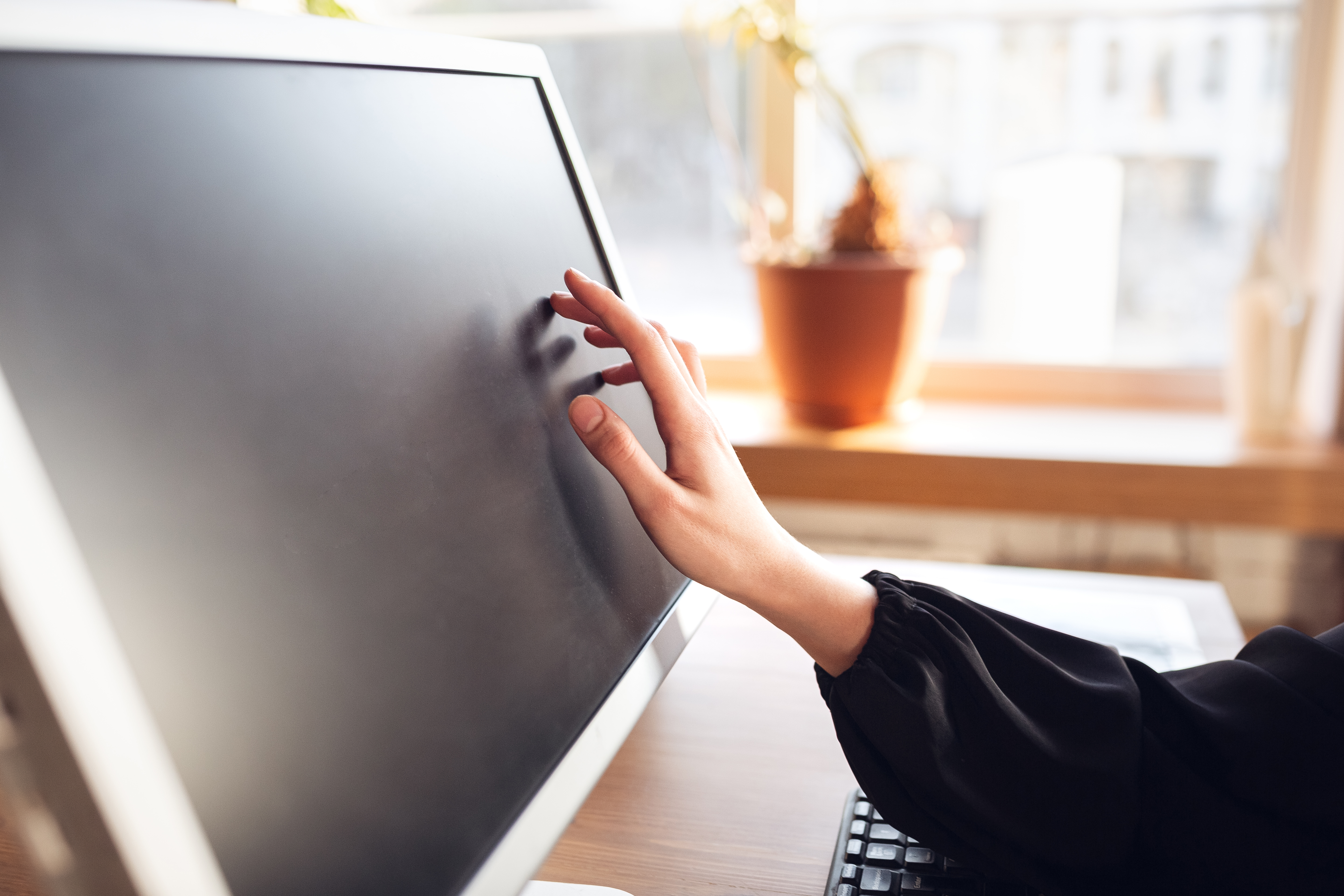 Touch screen sale, best pos software Posnic Billing Software supports touchscreen devices to make business sales easy and fast, Free GST billing software